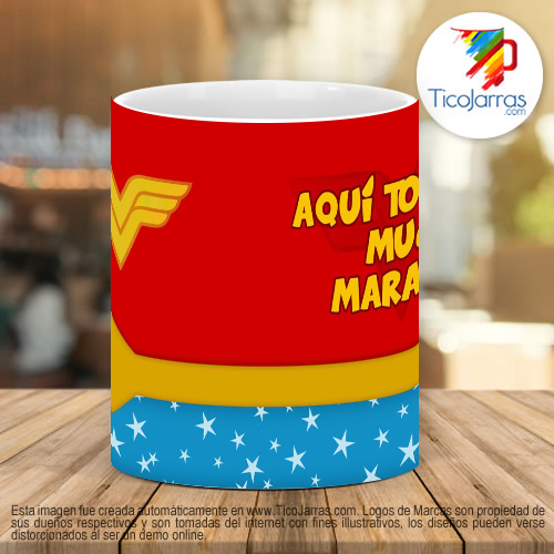 Tazas Personalizadas Aquí toma una mujer maravilla